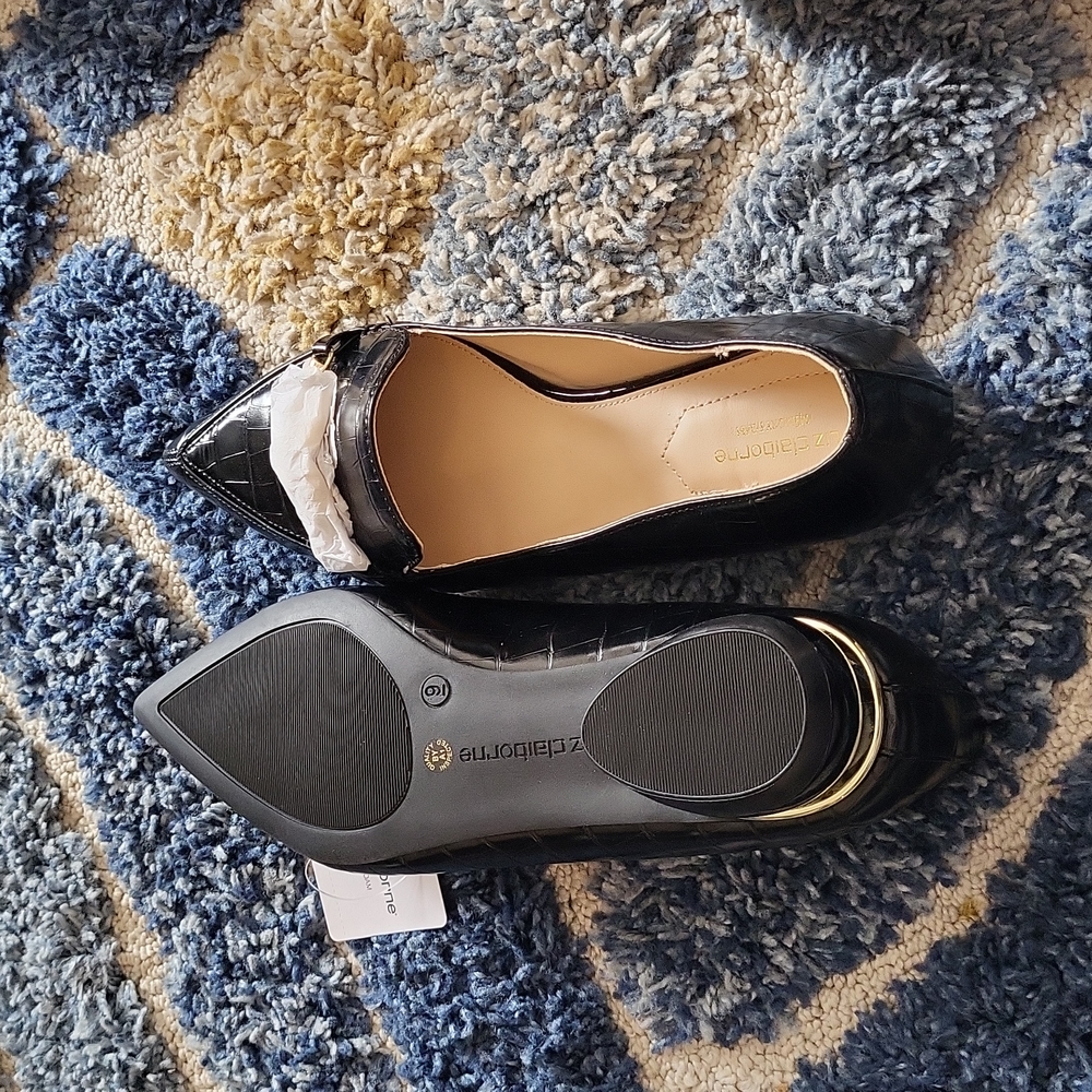 Shoes - Picture 6 of 13
